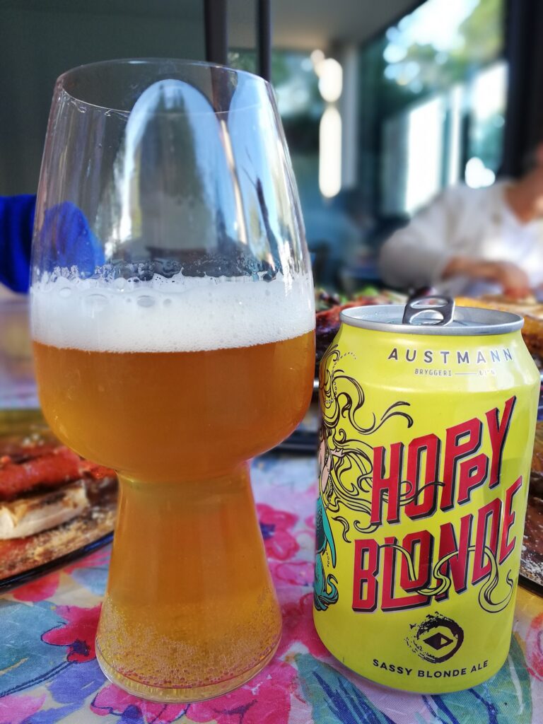 Austmann Hoppy Blonde — illustrative beer photograph
