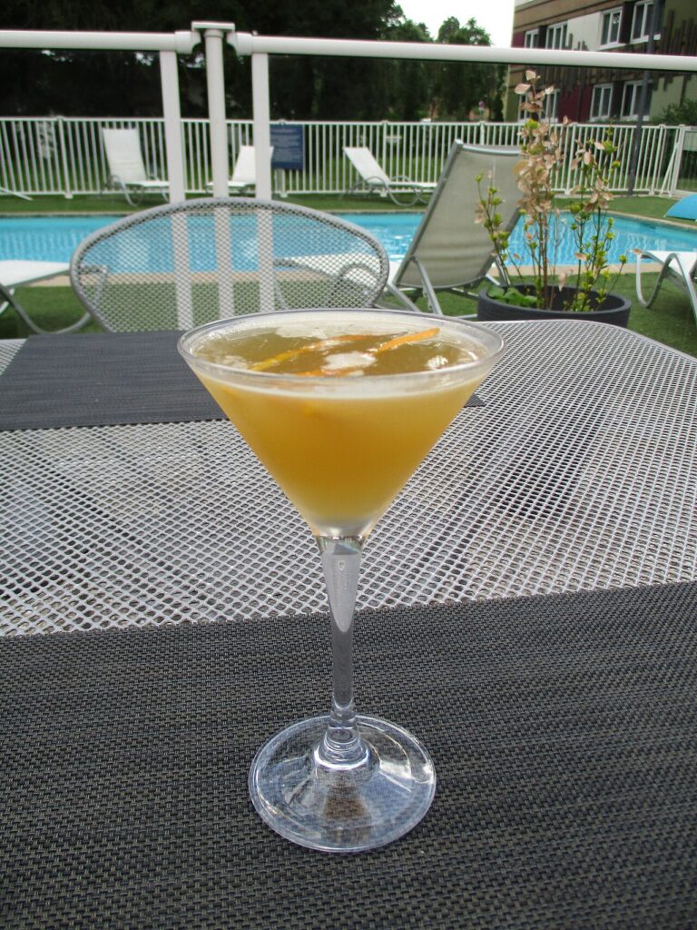 Sidecar cocktail, a similar-drink reference photograph for Cable Car