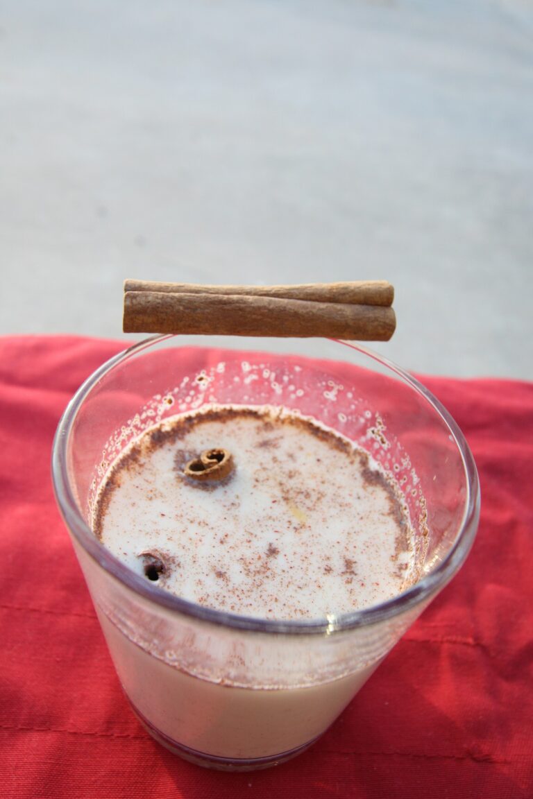 Eggnog cocktail