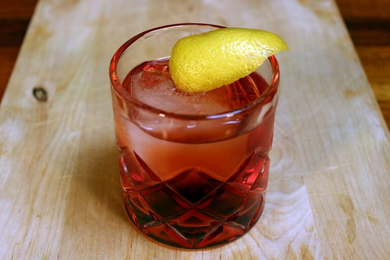 Negroni cocktail