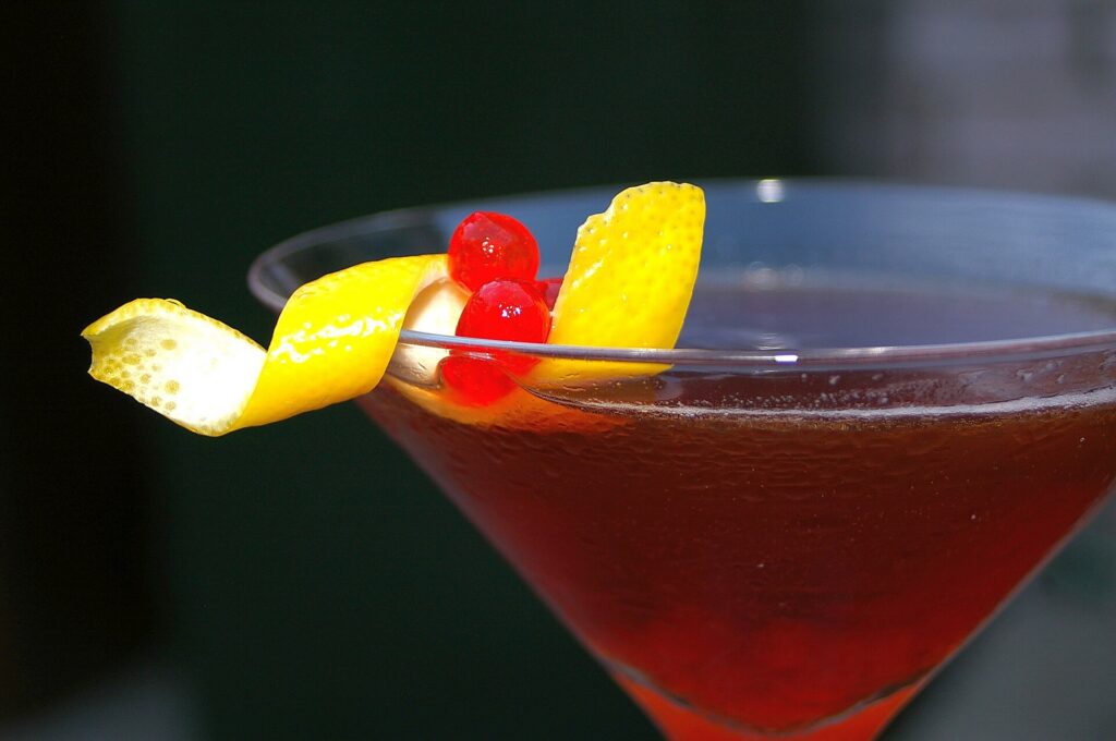 Rum Manhattan cocktail, a similar-drink reference photograph for Trident