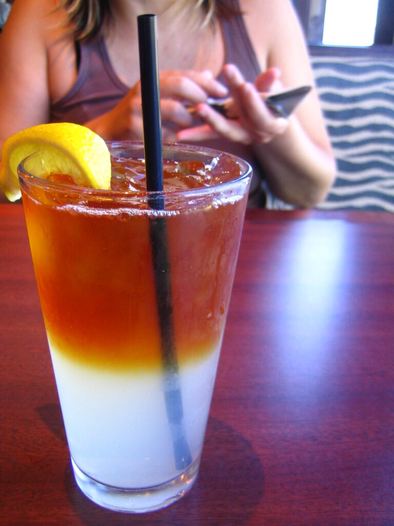 Arnold Palmer — fresh-lemon version cocktail photograph