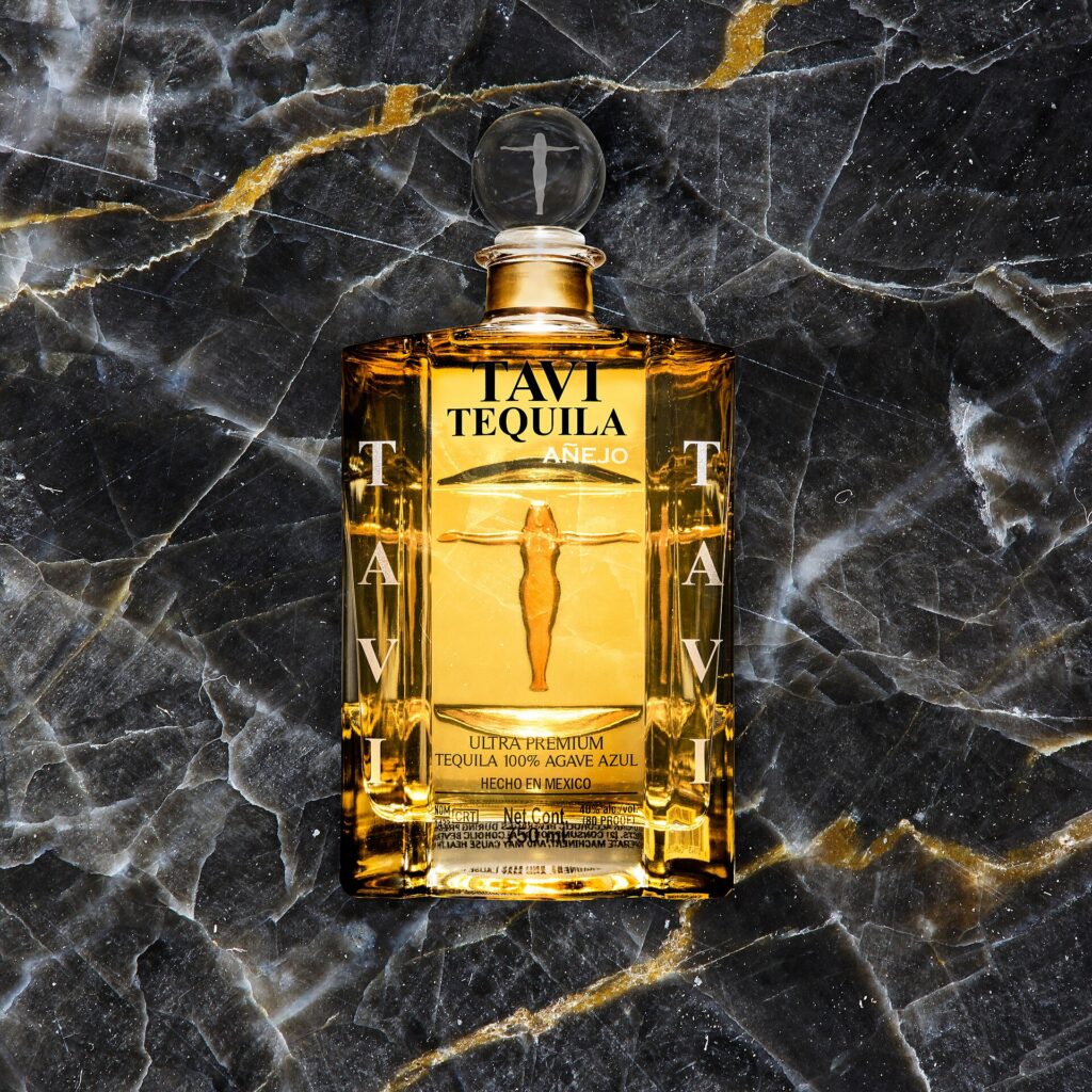 Tavi Añejo tequila
